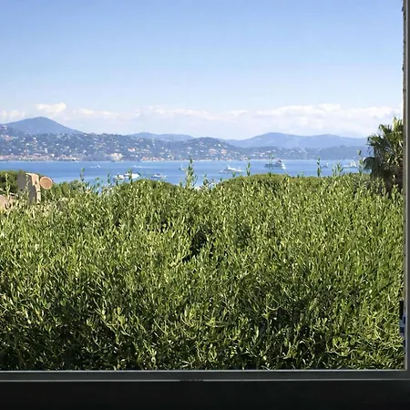 Les Lisieres De St-tropez Maison 6 Pers Dans Avec Piscine Et Tennis Semesterbostad
